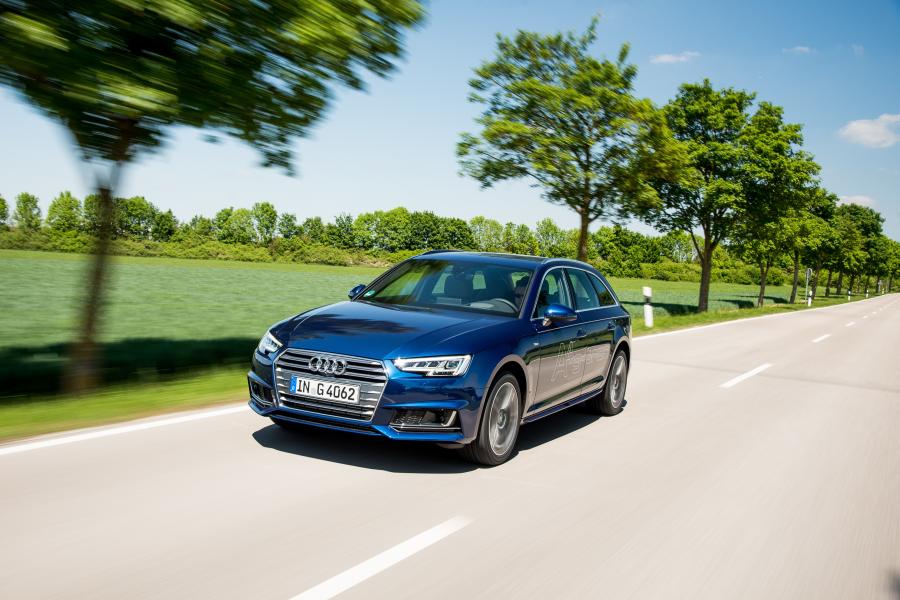 Audi A4 Avant g-tron S-Line (B9) 2017 года  (WW) (фото 7 из 27)